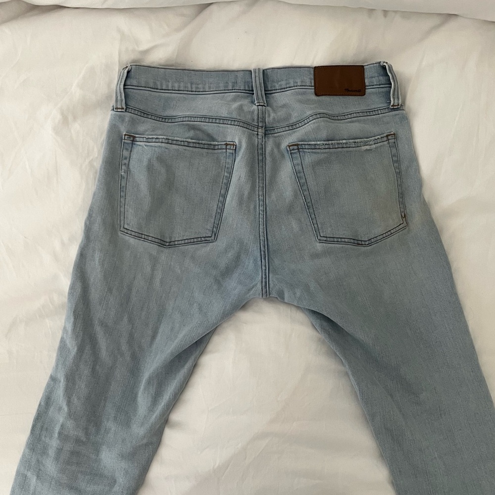 Light Wash Skinny Madewell Jeans View 3